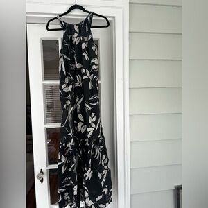 Banana Republic Fino Ramie Dress in Black Floral
